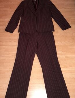 weinroter Hosen-Anzug Gr. 40 von Fashion Concept - Gaggenau