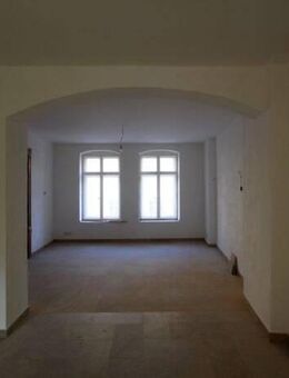 100m² 2 Raum Wohnung mit saniertem Tageslichtbad in Innenstadtlage! - Görlitz