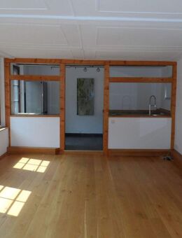 Nürnberg Altstadt: zentral gelegene Wohnung; ca.108 qm; Einbauküche; Parkett; 2 Bäder; ab sofort verfügbar - Nürnberg