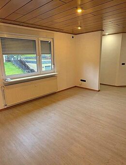 Frisch sanierte 2-Zimmer-Wohnung mit Gartennutzung in ruhiger Lage - Mudersbach-Niederschelderhütte - Mudersbach