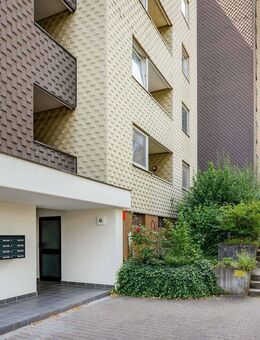 Helle 3-Zimmer-Wohnung mit Balkon in Erlangen - Erlangen