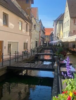 Projektentwicklung: Umbau einer Gewerbeimmobilie in 3 Maisonette-Wohnungen in absoluter City-Lage - Memmingen