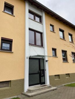 Reserviert !!! Einziehen und Wohlfühlen – Helle 3-Zi.-EG-Wohnung mit Tageslichtbad & Südbalkon! - Roth (Bayern)