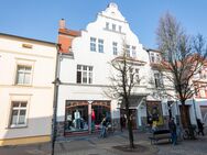 Listenpreis 775.000,00 € - Attraktives Wohn- und Geschäftshaus in beliebter Lage in Wolgast - Wolgast
