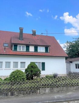 Gepflegtes Ein- Zweifamilienhaus in gefragter Lage von Rudersberg inkl. 3 Gar. - Rudersberg