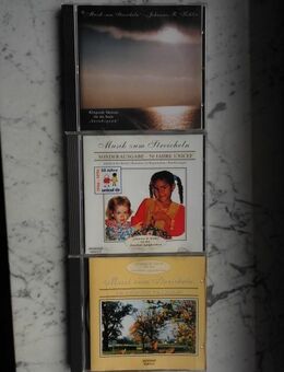 Musik zum Streicheln. Klingende Medizin für die Seele "beruhigend" UNICEF Volkslieder Johannes R. Köhler mit den Münchner Symphonikern 3 CD zus. 5,- - Flensburg