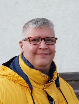 Freundschaft gesucht mit reifer Dame - Frankfurt (Main)