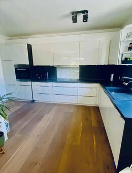 Luxuriöse Penthouse-Wohnung mit großer Dachterrasse - Hennef (Sieg)