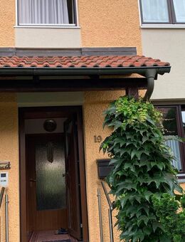 Großzügig, lichtdurchflutet und ruhig wohnen in einem schönen Reihenmittelhaus im Zentrum - Neutraubling