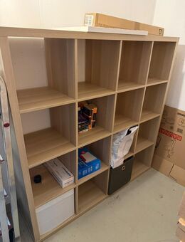 IKEA Kallax Regal- 4x4 Fächer, helles Holz - Berlin Charlottenburg-Wilmersdorf