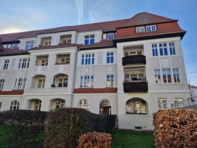 Kapitalanleger aufgepasst! Paket von 2 vermieteten Eigentumswohnungen mit EBK und Balkon in Magdeburg, Stadtteil "Leipziger Straße".