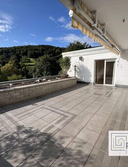 Wohnen mit Aussicht: Schöne, großzügige Terrassenwohnung in Inzlingen +++ Rösch Immobilien - Inzlingen