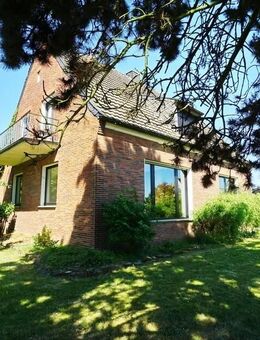Geldern: Freistehendes Einfamilienhaus im Haagschen Feld mit Traumgrundstück - Geldern