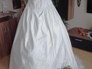 Brautkleid Gr.52 von Miss Kelly Paris mit Kathedralschleppe - Hannover