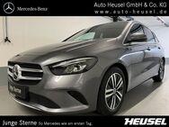 Mercedes B 200, Progressive Business Ambientebel, Jahr 2022 - Metzingen