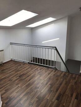 Wohnen über der Stadt 3-Wohnung Maisonette in einer Villa san. Altbau im ca.81m² zu vermieten. - Magdeburg