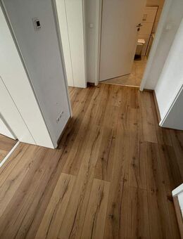 Moderne Zweiraumwohnung mit Balkon - Halle (Saale)