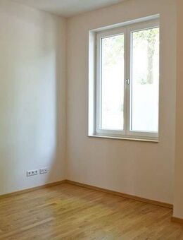 Einbauküche, Dusch- u. Wannenbad, sep. Duschbad, Parkett, Fußbodenheizung, Terrasse - Potsdam