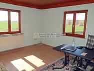 Zweifamilienhaus mit unverbaubarer Aussicht in ruhiger sonniger Lage - Lappersdorf