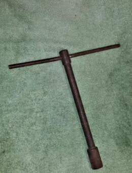 Maul Steckschlüssel 13 mm mit T Stück - Leverkusen
