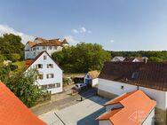 Moderne 3-Zimmer Dachgeschosswohnung direkt am Schloss - Henfenfeld