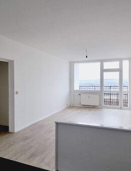 *Große 2 Zimmer mit offener Wohnküche* - Dresden