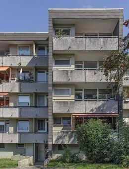 Ab sofort frei! grosszügige 3-Zimmer-Wohnung mit Balkon in Mönchengladbach Wickrath-Mitte - Mönchengladbach