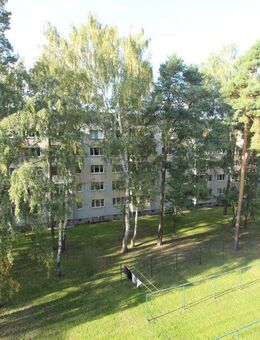 Charmante 3-Zimmer-Wohnung mit Balkon in Hermsdorf - Hermsdorf