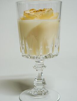 🕯️ Handgemachte Duftkerze Crystal Glow – Sojawachs Kerze im wiederverwendbaren Glas mit dem eleganten Duft „Crystal“ - Boppard