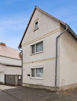 Hundeliebhaber aufgepasst: Gut nutzbares Wohnhaus, Hundezwinger, Garage, Nebengebäude, großer Garten - Wölfersheim