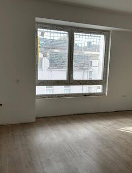 2,5 Zimmer-Wohnung, Aufzug, Barrierefrei sowie mit günstigen Sonnen-Energie (A+) - Essen