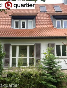 renovierungsbedürftiges Reiheneckhaus in ruhiger Lage wartet auf neue Eigentümer - Nürnberg