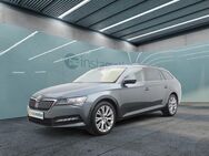 Skoda Superb, 2.0 TSI Combi Ambition, Jahr 2021 - München