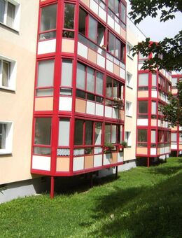 2-Raum-WE mit Dusche und verglastem Balkon im EG! - Schleiz