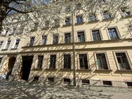 Zentral gelegen! Sanierte 2 Zimmer mit Balkon + großer Küche im EG! - Chemnitz