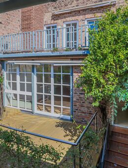 Ein Traumhaus für zwei Generationen - stilvoll, einzigartig, geschichtsträchtig - Friedrichsdorf