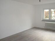 Modernisierte 2,5 Zimmer Wohnung mit Balkon - Benninghofen - Dortmund