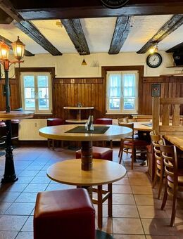 Charmantes Fachwerkhaus mit Bar und Wohnung im Herzen von Steinfeld - Steinfeld (Rheinland-Pfalz)