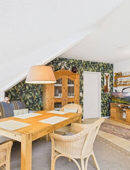 Exklusive Citywohnung am Dreiecksplatz - Dachgeschoss, Balkon, Aufzug & TG-Stellplatz! - Gütersloh