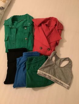 Damenoberteil, Jogginghose,Trenchcoat, Bustier Set - Rastatt