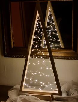 Weihnachtsbaum mit LED Lichterkette, 85cm hoch, 40cm breit - Wörth (Rhein)