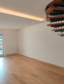 Wohnen im Schwanenquartier / moderne 3 Zimmer-Maisonette-Wohnung! - Krefeld