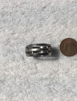 Herren Schmuck Ring Edelstahl mit Rillen Stanzmuster 1,8cm Innendurchmesser - Fulda