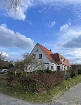 Großzügiges 1 Familienhaus mit Einliegerwohnung und Ausbaureserve ( Achtung: Wohnrecht vorhanden ) - Ganderkesee