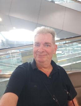 Er 65 sucht Sie Raum Frankfurt Main + 50km - Frankfurt (Main)