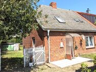 Ein Reihenendhaus - Sanierungsobjekt auf schönem Grundstück auf der Insel Poel - Insel Poel