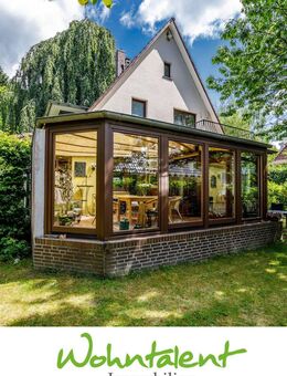 Exklusive Waldlage: Einfamilienhaus mitten in Großhansdorf - Großhansdorf