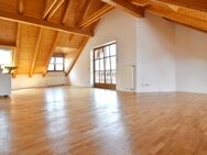 Großzügig geschnittene 3-Zimmer-Dachgeschoss-Wohnung in ruhiger Lage von Trudering - München