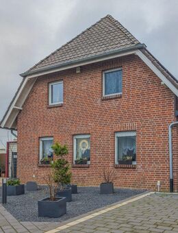 Attraktives Wohn-Geschäftshaus mit neuer Photovoltaikanlage und angrenzender Lagerhalle ! - Kranenburg (Nordrhein-Westfalen)