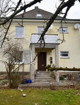 Doppelhaushälfte auf großem Grundstück in KS-Fasanenhof - provisionsfrei - Kassel